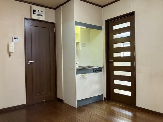 Office for Rent in Atsugi, Kanagawa - 46.8 sqm - Thumbnail 3