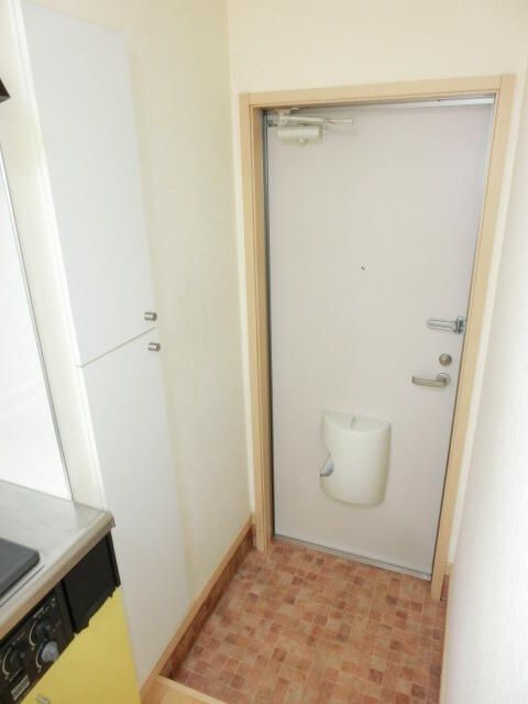 1K Apartment for Rent in Chiba City, Wakaba Ward - Thumbnail 3
