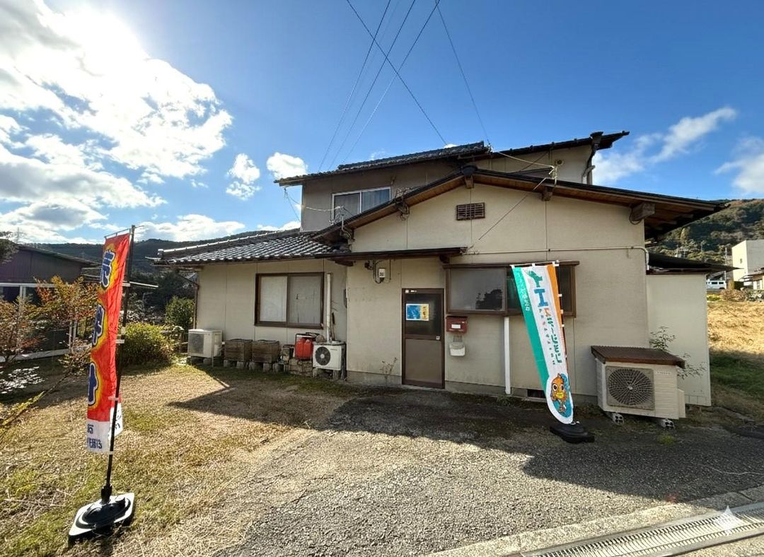 5DK Detached House for Sale in Misaki Town, Okayama - Image 11
