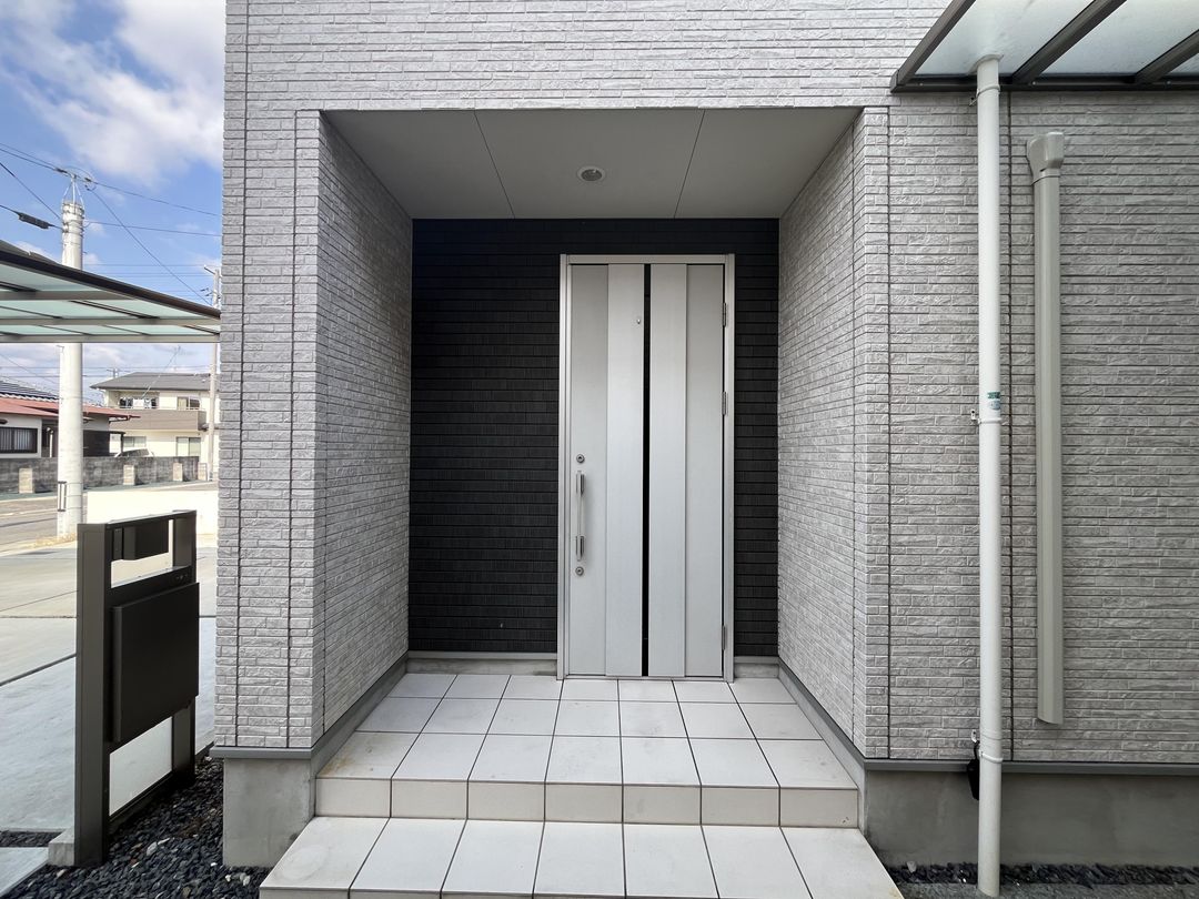 5SLDK Detached House for Sale in Nakaku, Okayama City - Thumbnail 3