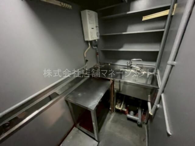 Sapporo Chuo-ku Commercial Space for Rent Near Susukino Station - Thumbnail 3