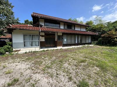 Quiet and nature-rich location: A detached house with farmland: Villas, real estate, properties for sale, Hometown Information Center: Nationwide rural living property data — Image 1, Yonago, Tottori