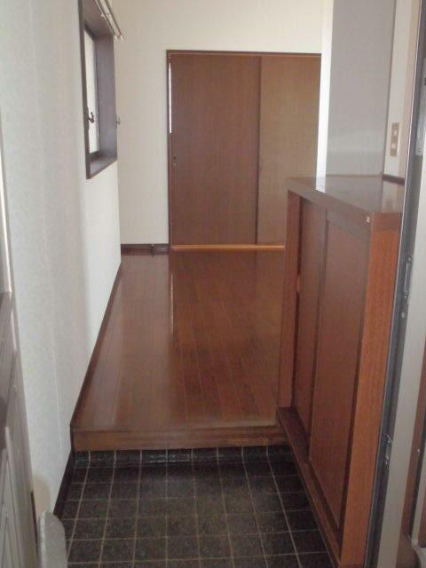 2DK Apartment for Rent in Kisarazu, Chiba - Eminence Kiyomidai - Thumbnail 2