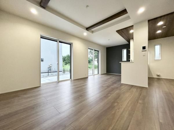 New 4LDK House in Hiratsuka, Kanagawa - 2025 Build - Thumbnail 4