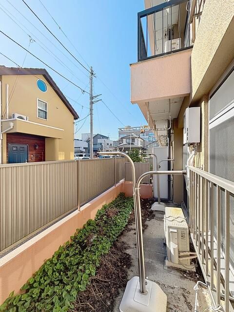 Studio Apartment for Rent in Koshigaya, Saitama - 35 sqm - Thumbnail 2
