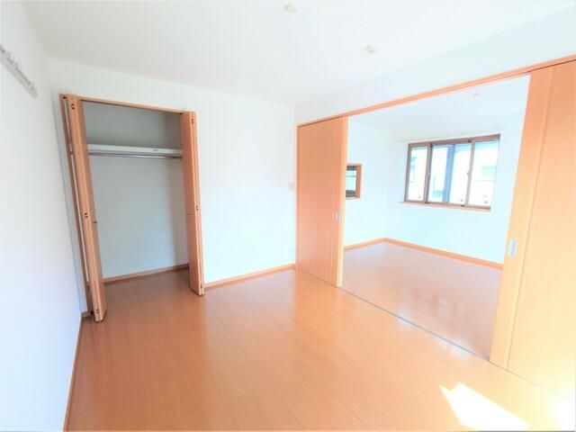 2LDK Apartment for Rent in Akiruno, Tokyo - Thumbnail 3