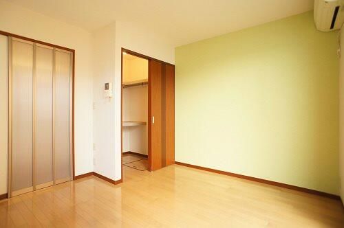 1K Apartment for Rent in Matsudo, Chiba - 55,000 Yen - Thumbnail 2