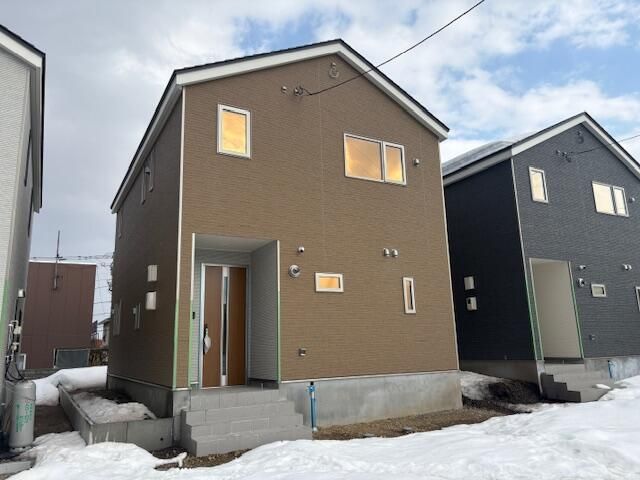 New 4LDK House in Minami-ku, Sapporo with Parking - Thumbnail 2