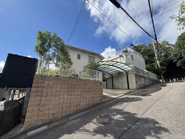 5LDK Detached House for Sale in Takarazuka, Hyogo - Thumbnail 3