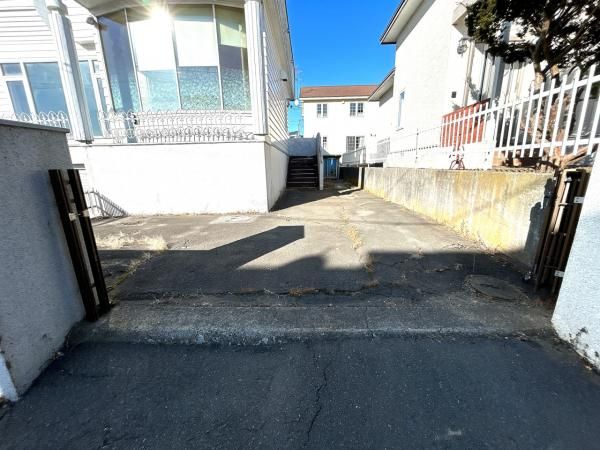 Renovated 4LDK House in Kushiro, Hokkaido with 240 sqm Land - Thumbnail 3