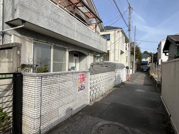 1R Apartment for Rent in Koishikawa, Bunkyo, Tokyo - 70,000 Yen - Thumbnail 3