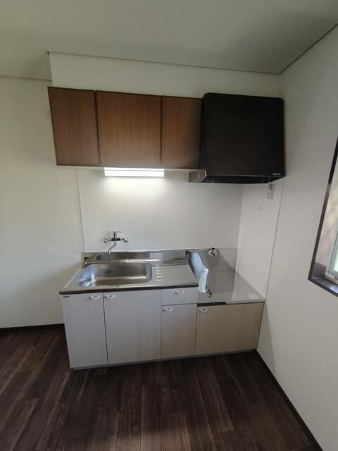 2DK Apartment for Rent in Midori Ward, Chiba City - Thumbnail 3