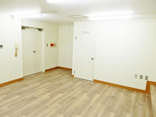 Renovated Office for Rent in Matsumoto, Nagano - 31.47 sqm - Thumbnail 3