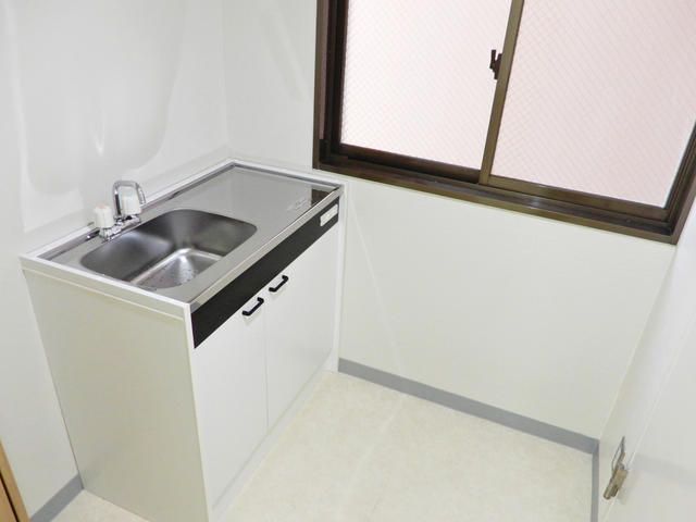 Renovated Office for Rent in Matsumoto, Nagano - 31.47 sqm - Thumbnail 4