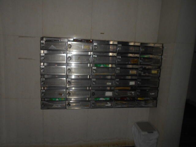 1K Apartment for Sale near Narimasu Station, Itabashi, Tokyo - Thumbnail 2