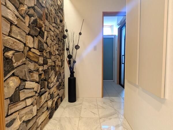 2SLDK Commercial Space for Rent in Mito, Ibaraki - Thumbnail 3