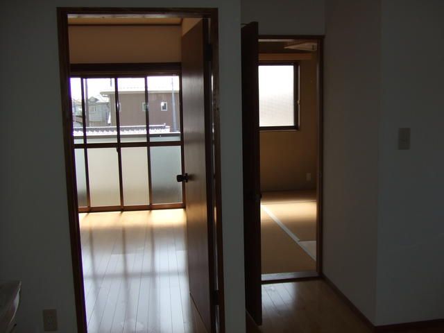 2DK Apartment for Rent in Utsunomiya, Tochigi - 46 sqm - Thumbnail 3