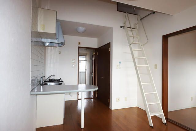 1LDK Apartment for Rent in Takaoka Toyama 33.71 sqm - Thumbnail 3