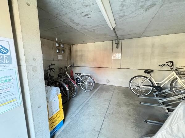1R Apartment for Sale in Futakotamagawa, Setagaya, Tokyo - Thumbnail 3