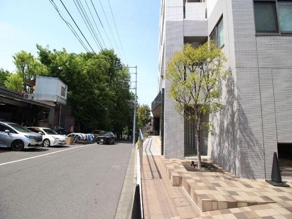 3LDK Used Apartment for Sale in Chofu, Tokyo - Thumbnail 4