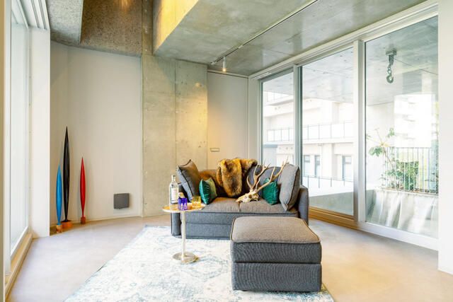 Modern Office for Rent in Toshima-ku, Tokyo - 24.99 sqm - Thumbnail 4
