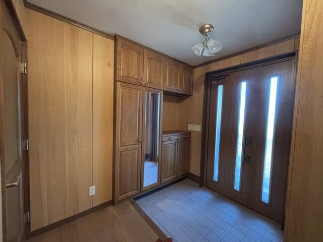 4LDK Used Detached House in Minami Ward, Sapporo - Thumbnail 2