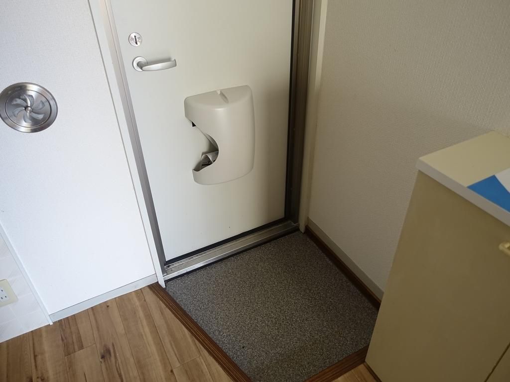 1K Apartment for Rent in Fukui City, Fukui Prefecture - Thumbnail 2