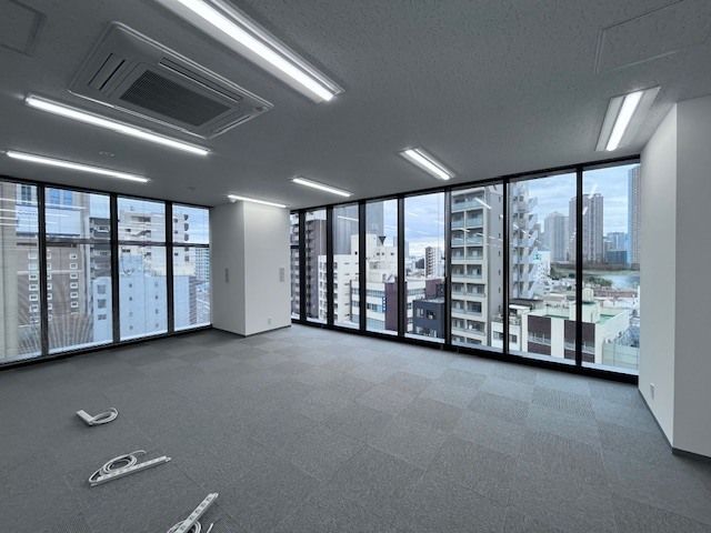 New 2024 Office for Rent in Koto, Tokyo - 317.91 sqm - Thumbnail 3