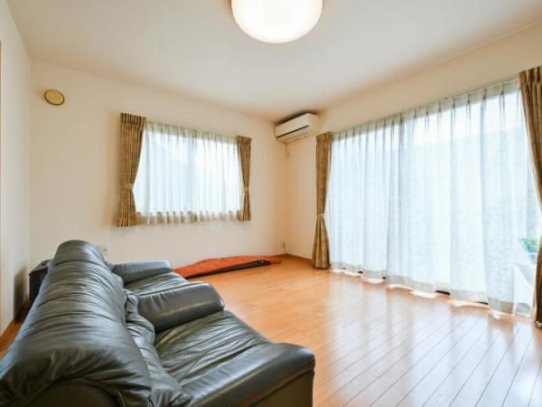 5SLDK Detached House for Sale in Toyonaka, Osaka - Image 22