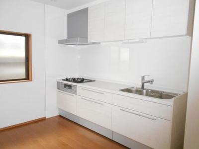 Property details: Tottori Prefecture, Yonago City, Furutoyosen / Property information: Used detached house — Image 2, Yonago, Tottori