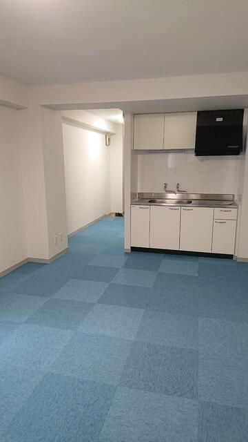 Office for Rent in Central Sapporo, 27.48 sqm, Near Station - Thumbnail 3