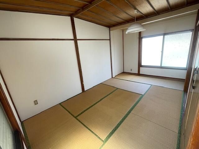 7DK Detached House for Sale in Fukushima City with 336sqm Land - Main Image