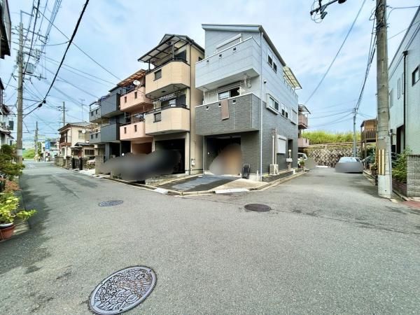 2009 3LDK Detached House for Sale in Takatsuki, Osaka - Thumbnail 3