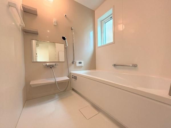 Modern 2LDK House in Nishinomiya's Kōyōen Area - Thumbnail 3