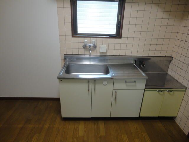 2K Apartment for Rent near Shimosa-Nakayama Station, Ichikawa - Thumbnail 4