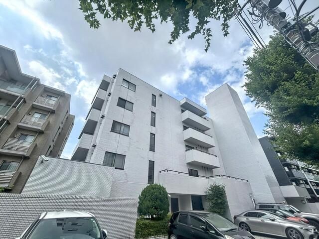 Palace Eifuku 2SLDK Apartment for Sale in Suginami, Tokyo - Thumbnail 2