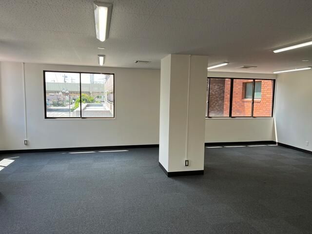 Commercial Office/Shop for Rent in Soka City, Saitama - Thumbnail 2