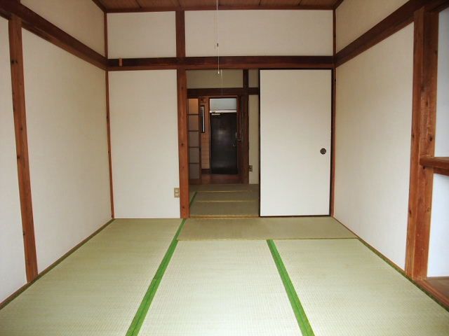 2K Apartment for Rent in Ichikawa, Chiba - 30 sqm - Thumbnail 3