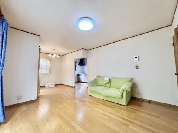 4LDK Detached House in Miyamae Ward, Kawasaki – 101.44 sqm - Thumbnail 2