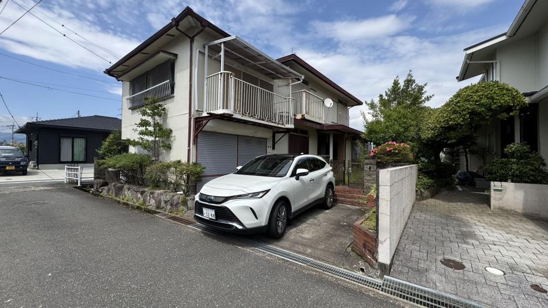 4LDK Detached House with Garden for Sale in Kanzaki, Saga - Thumbnail 2