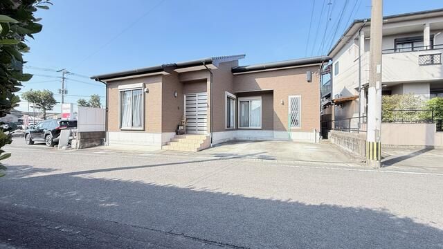 Modern 2LDK House in Satsumasendai, Kagoshima | 2019 Build - Thumbnail 2