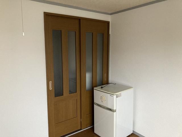 1R Apartment for Rent near Takasaka Station, Higashimatsuyama - Thumbnail 2