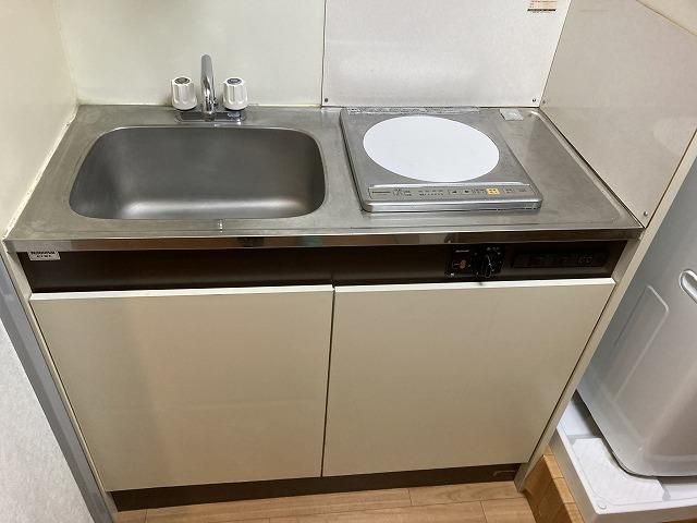 1R Apartment for Rent near Takasaka Station, Higashimatsuyama - Thumbnail 4