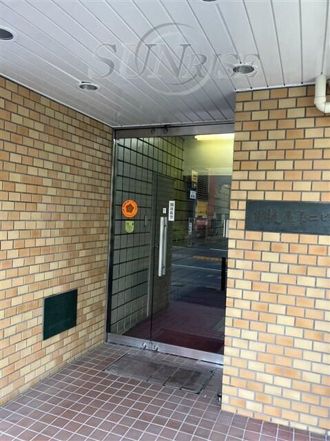 Office for Rent in Chiyoda, Tokyo - 85.56 sqm near Hanzomon Station - Thumbnail 2