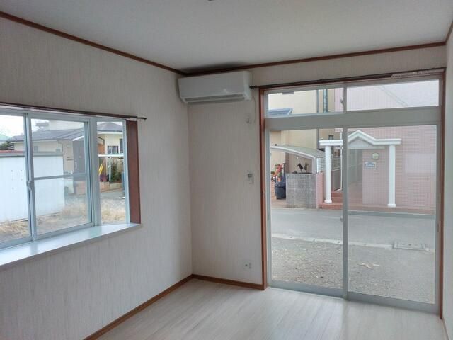 2DK Apartment for Rent in Atsugi, Kanagawa - 42.24 sqm - Thumbnail 4