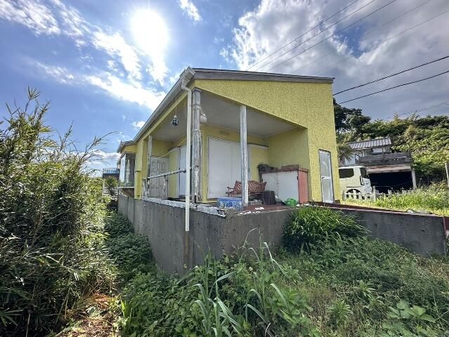Detached House for Sale in Kamogawa, Chiba - 2LDK on 330 sqm Land - Image 7
