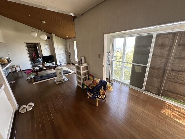 Detached House for Sale in Kamogawa, Chiba - 2LDK on 330 sqm Land - Image 22