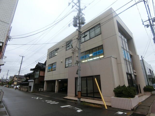 Office for Rent in Higashi Ward Niigata 40.56 sqm - Thumbnail 2