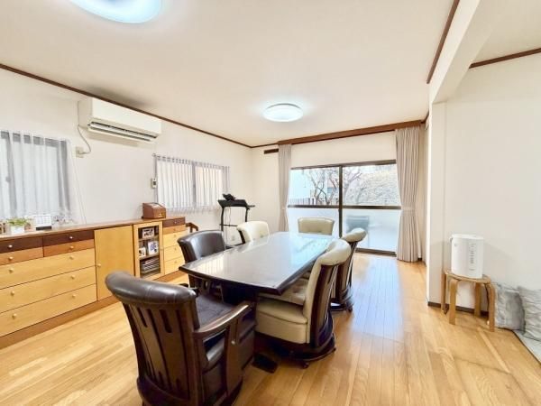 4LDK Detached House for Sale in Yokohama's Sakae Ward - Thumbnail 2