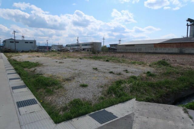 Large 3,480 sqm Land Plot for Sale in Toyama City - Thumbnail 2
